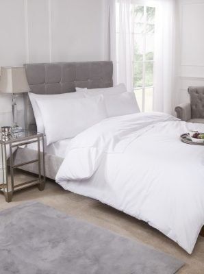 New Edge Blinds Percale Duvet Set in White