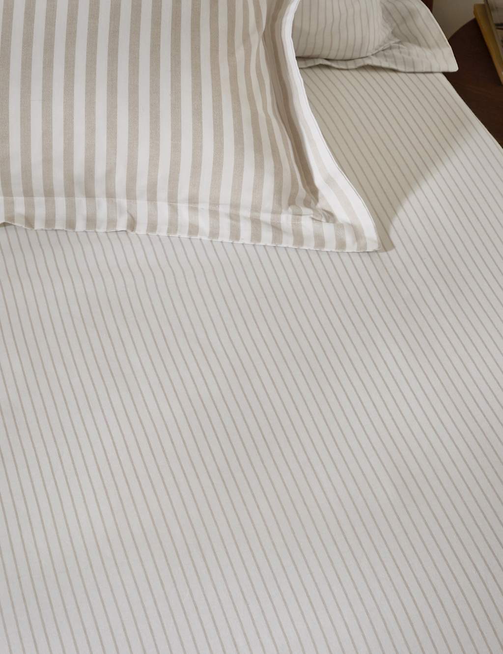 YARD Pure Cotton Hebden Striped Fitted Sheet Natural
