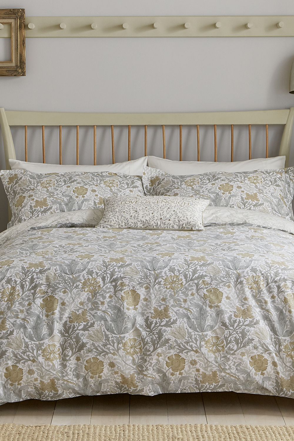Morris & Co 'Compton' Cotton Duvet Cover Set in Natural