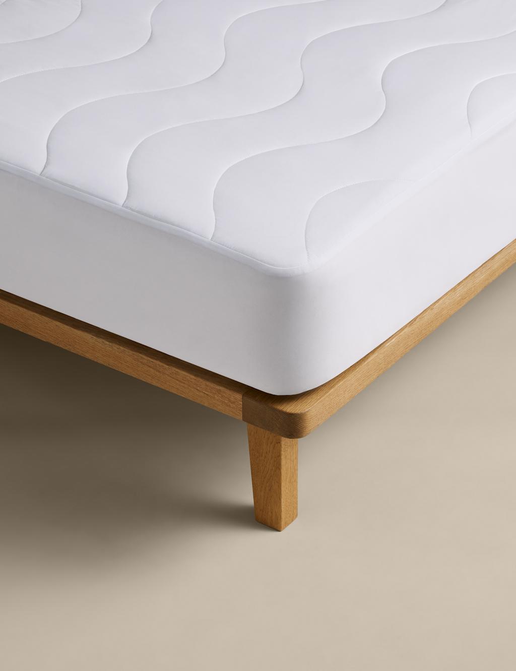 M&S Smart Wash & Dry Anti Allergy Mattress Protector White