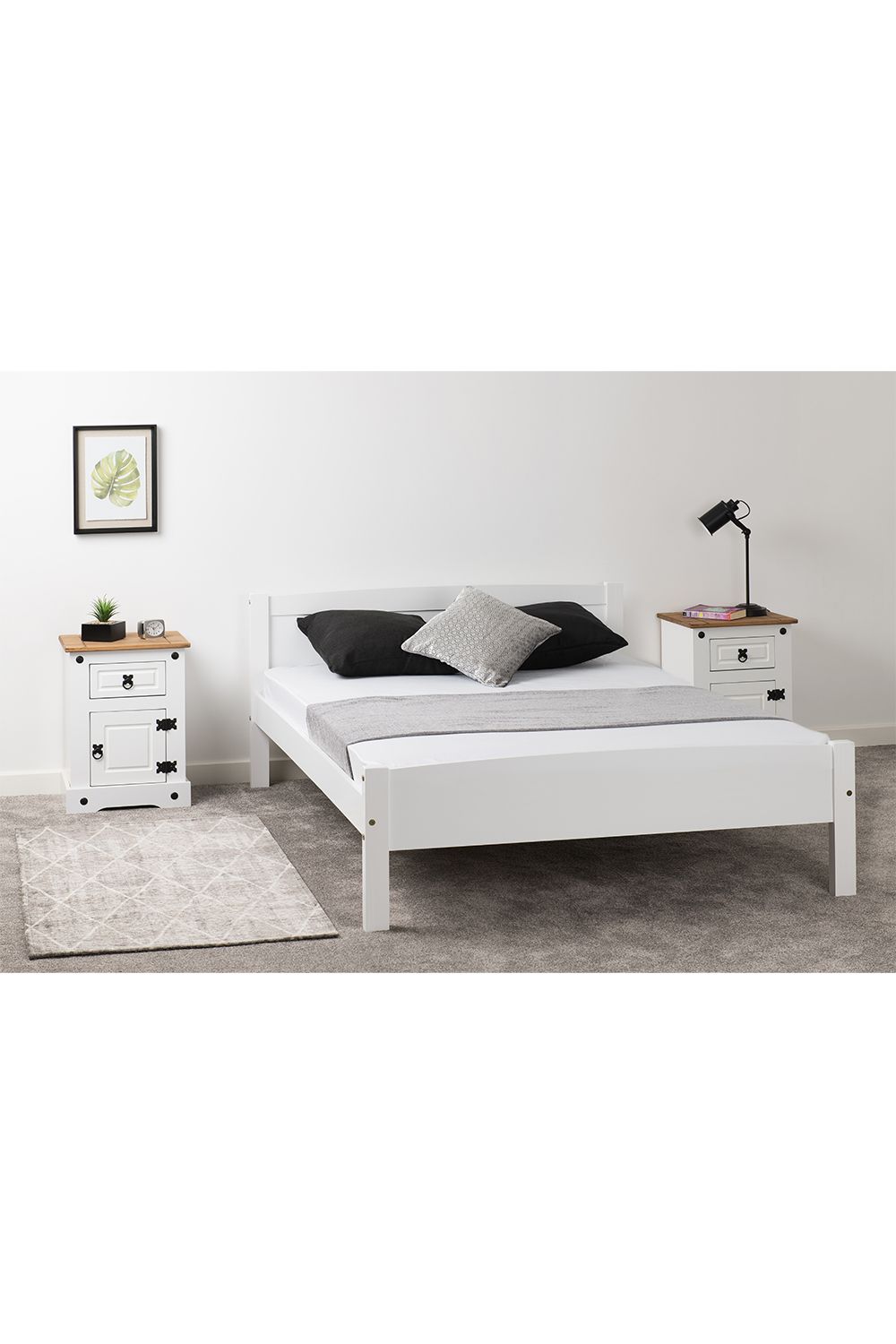 Seconique Amber 4'6" Double Bed in White