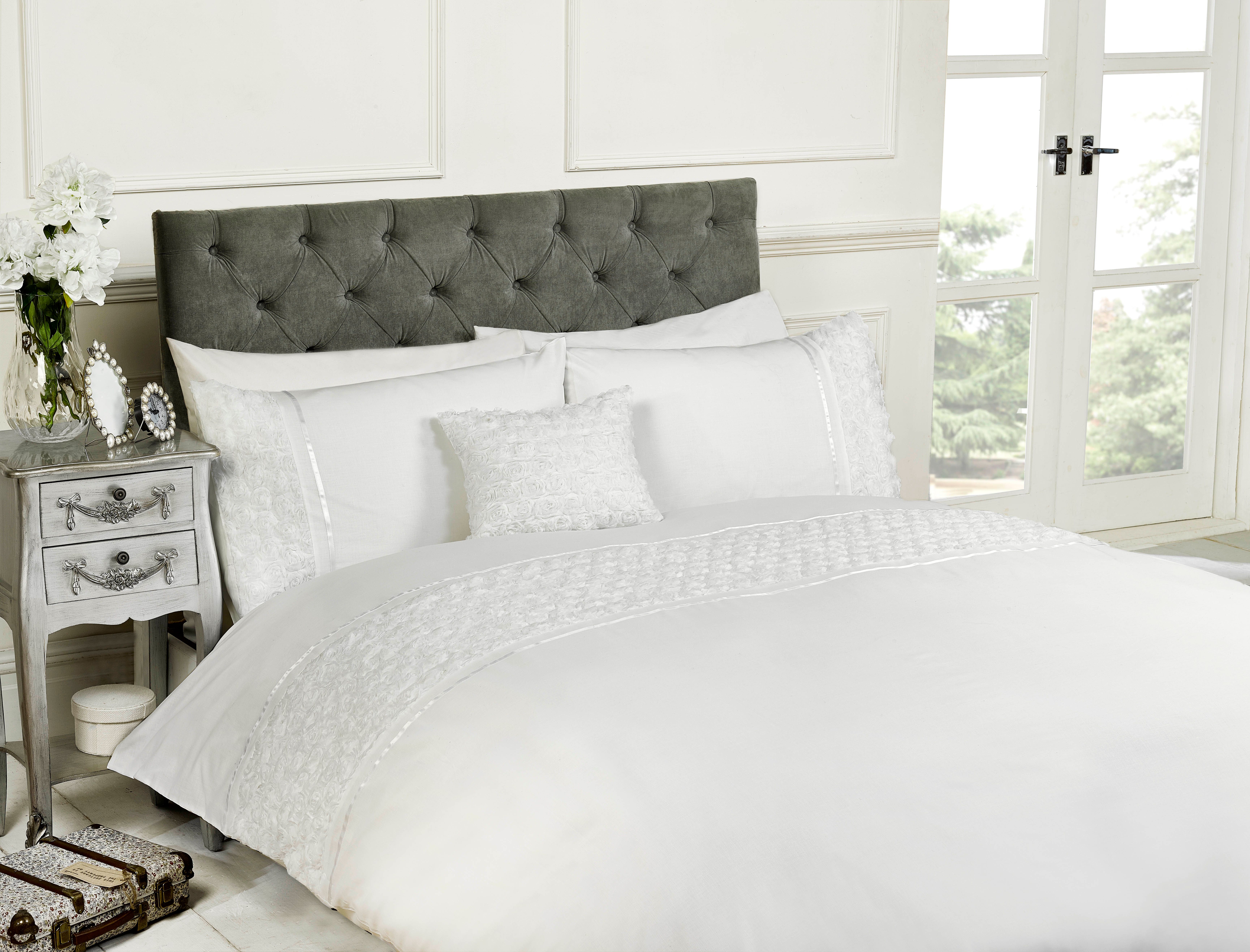 Rapport Home Limoges Polycotton Floral Duvet Cover Set with Pillowcase in White