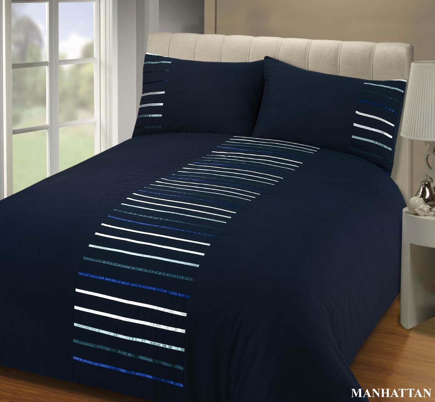 Rapport Home Manhattan Polyester Duvet Cover Set with Pillowcase in Navy