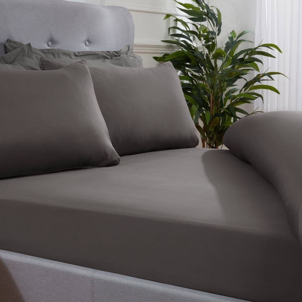Smart Living Super Soft Microfibre Plain Dye Warm Cosy Bed Linen 32cm Fitted Sheet in Grey