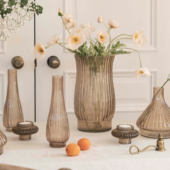 Airlie Ribbed Vase 6