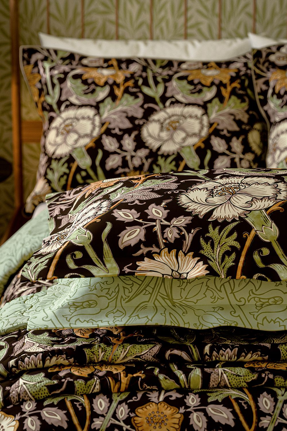Morris & Co 'Pink & Rose Teal' Duvet Cover Set in Teal 4