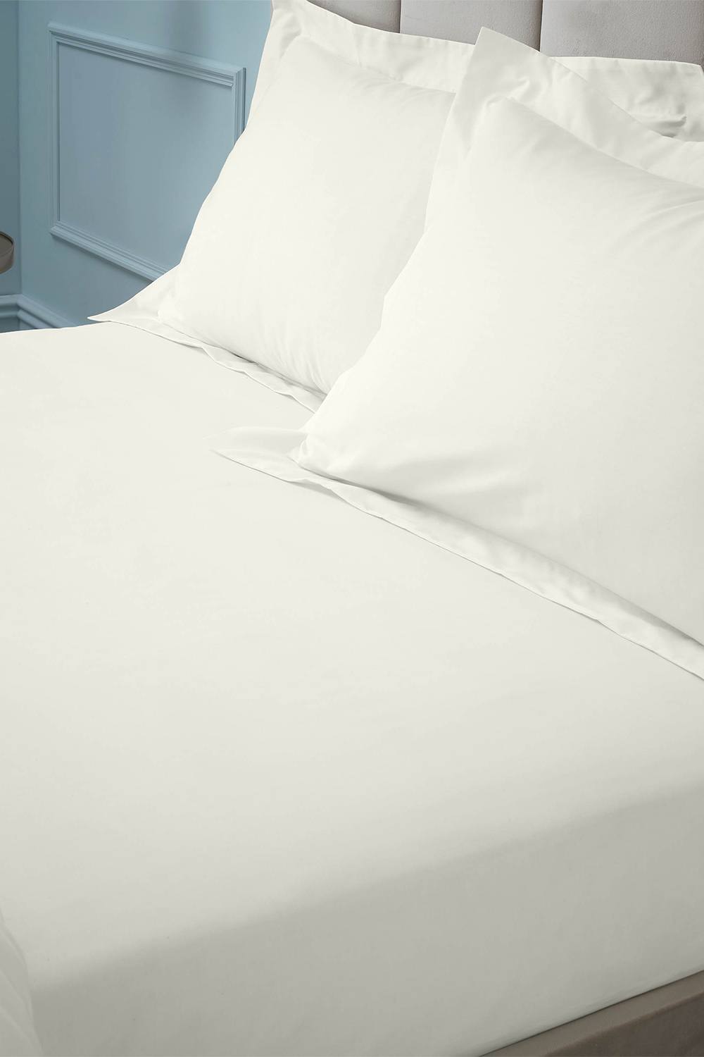 Bianca '180 Thread Count Egyptian Cotton' Fitted Sheet in Cream