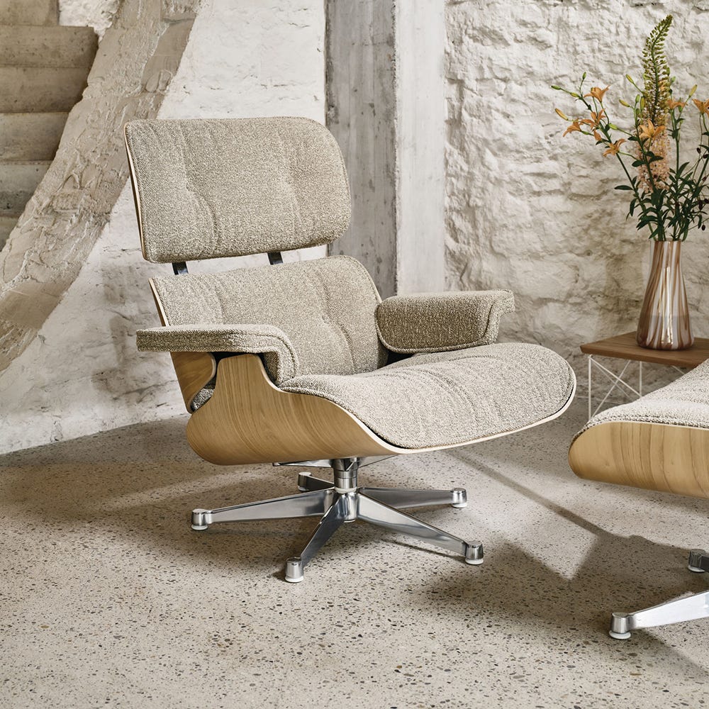 Vitra Eames Lounge Chair & Ottoman Cherry Natural Clas. Nubia 11 Anthracite Polished Black Base 05 3