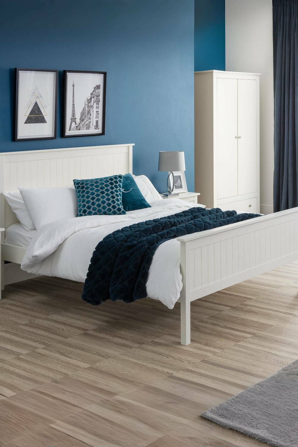 Julian Bowen Maine Bed in White