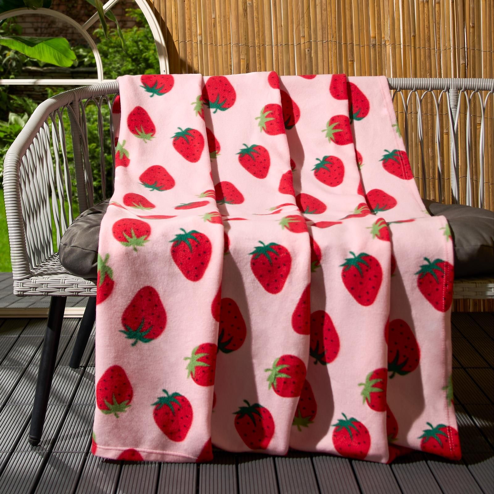 OHS Strawberry Fleece Throw Over Bed Blanket Picnic Travel Warm Chair Sofa Bedspread in Light Pink