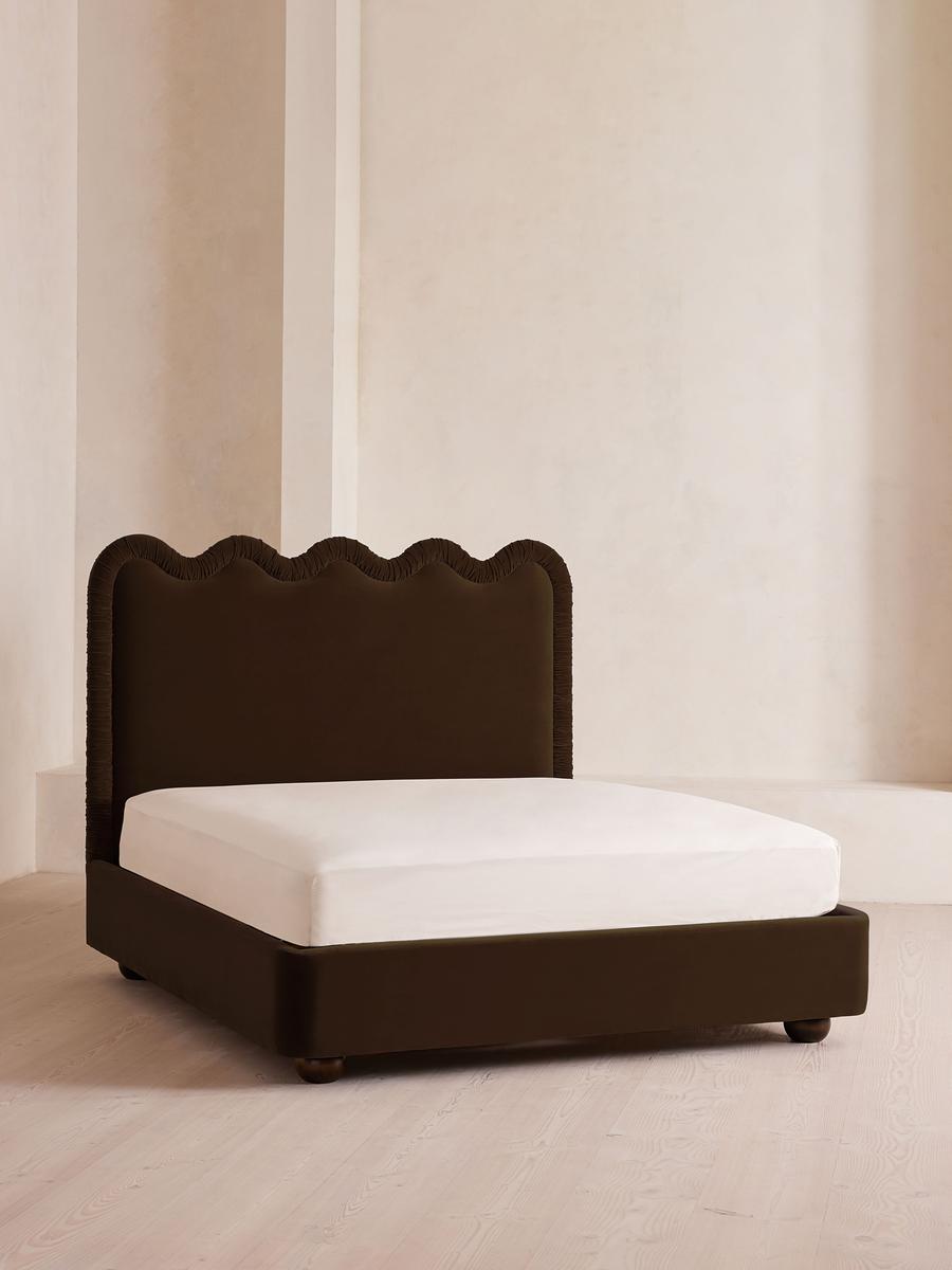 Tristan Bed, Super King, Velvet, Chocolate
