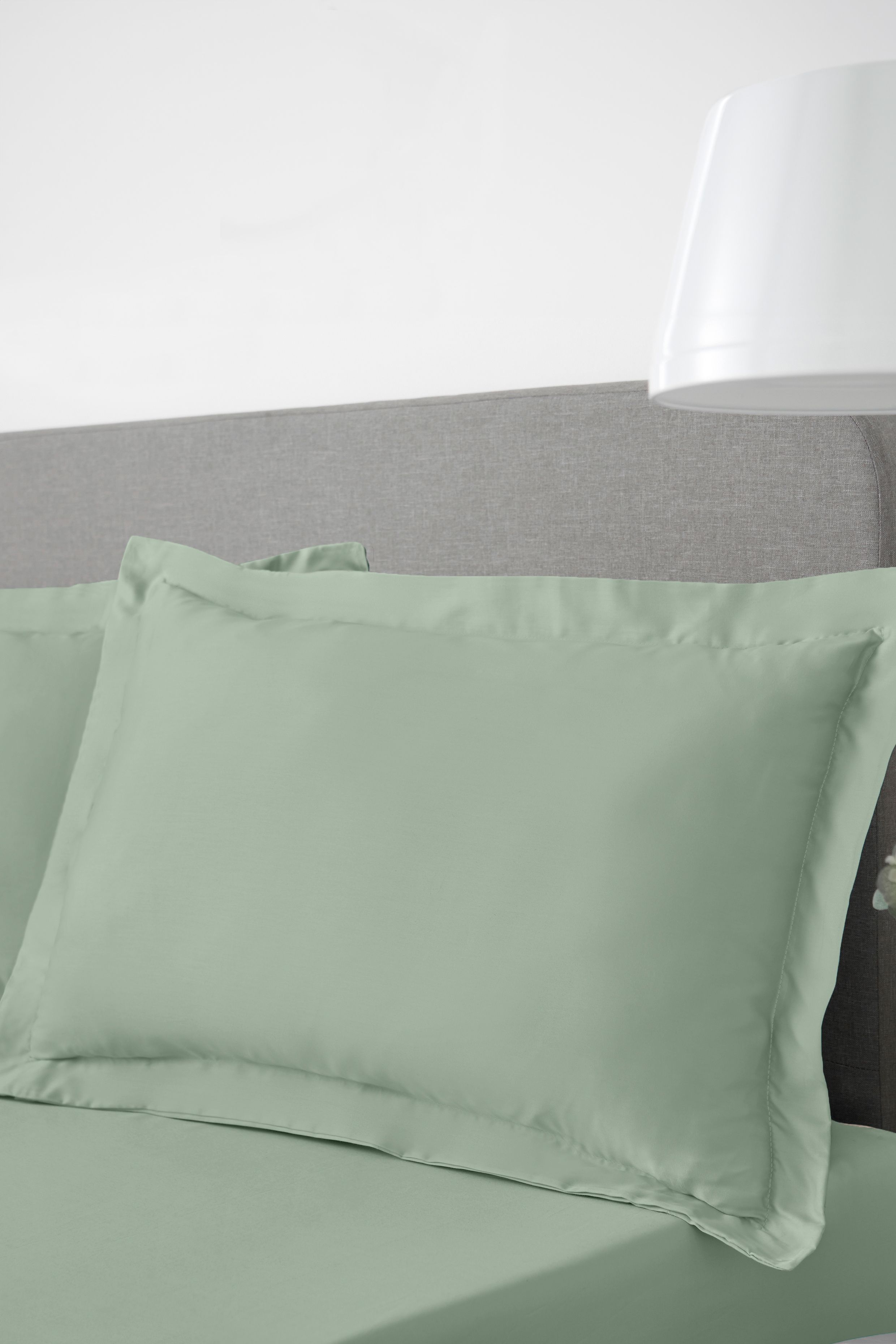Bianca '400 Thread Count Cotton Sateen' Oxford Pillowcase Pair in Green