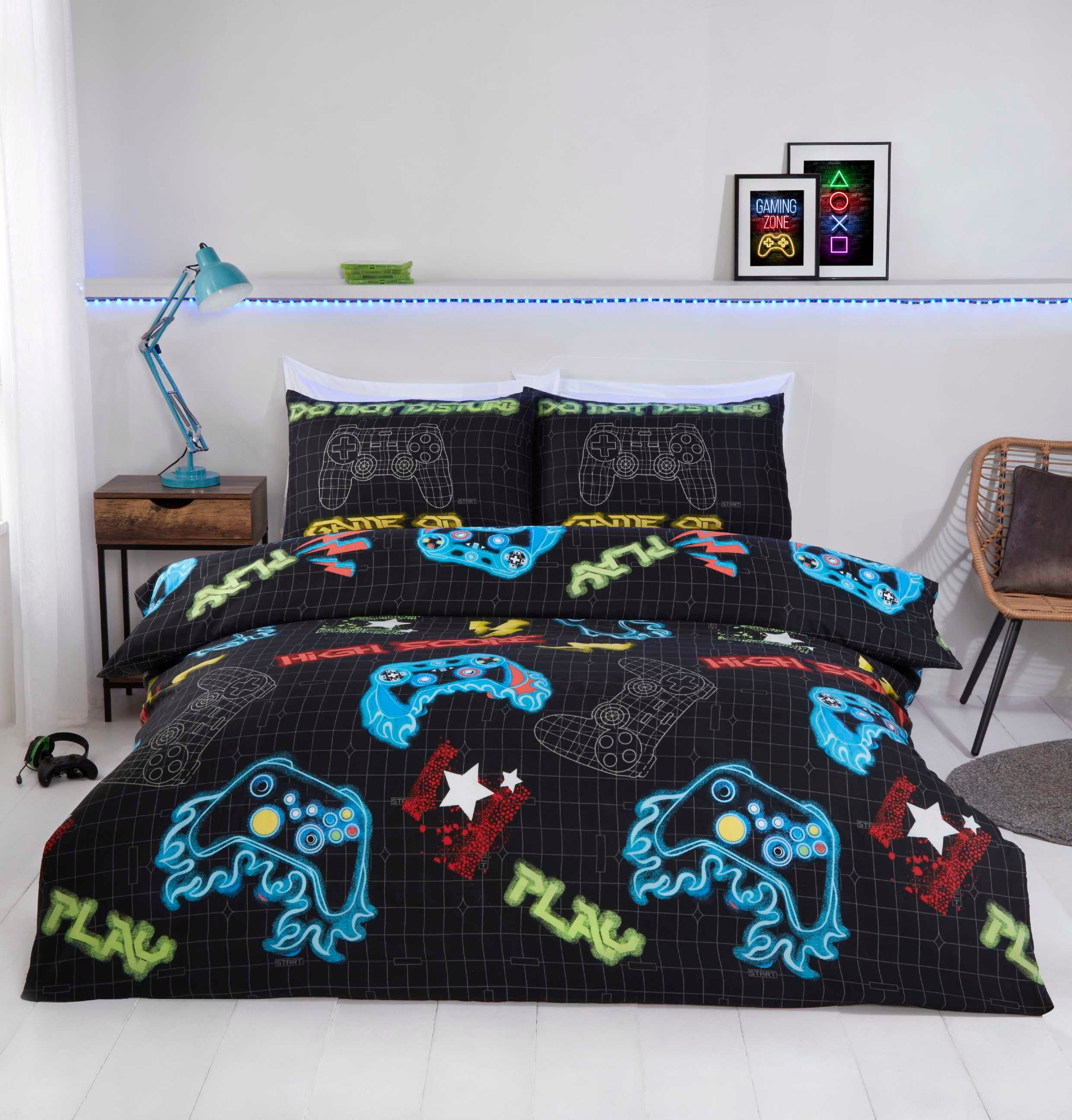 Rapport Home Gamer Microfiber Polyester Duvet Cover Set with Pillowcase in Black