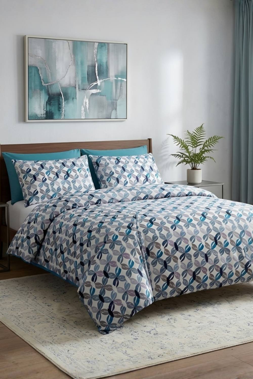Pamposh Duvet Cover Set Reversible Quilt Covers Bedding Set in Blue