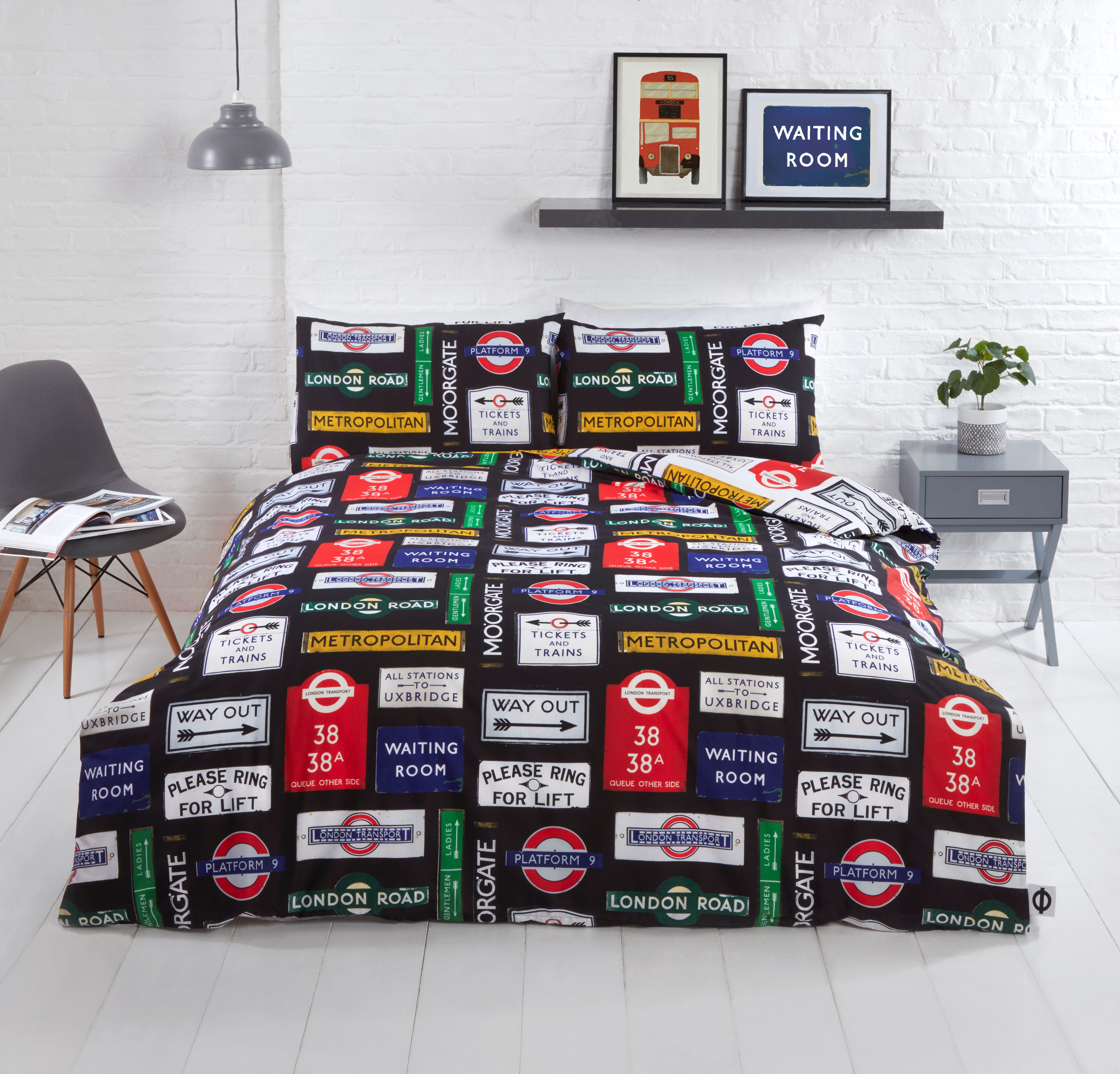 Rapport Home Transport For London Signs Polycotton Reversible Duvet Cover Set in Black