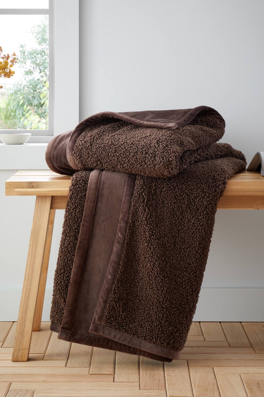Catherine Lansfield 'So Soft Velvet Boucle' Blanket Throw in Chocolate