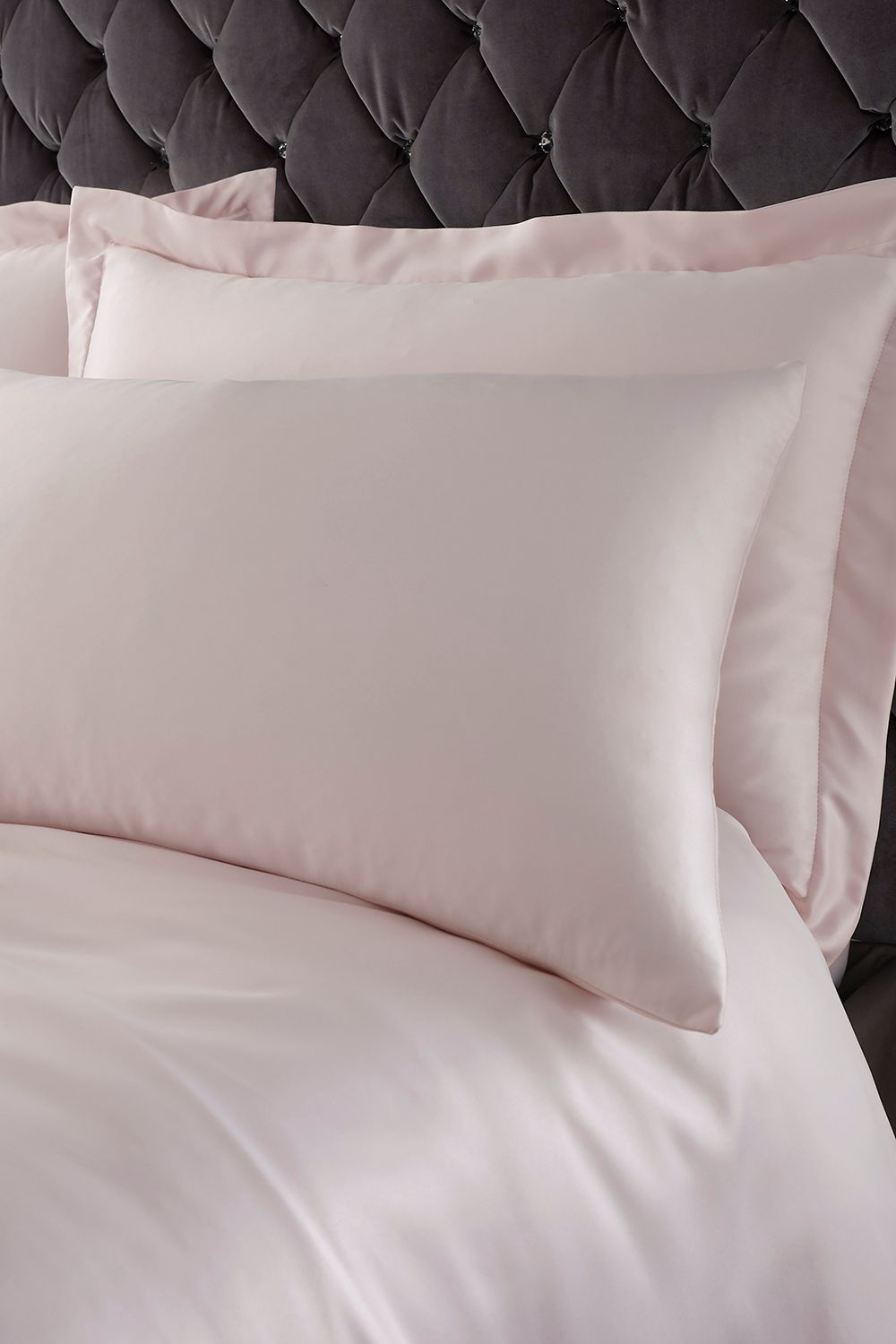 Catherine Lansfield 'Silky Soft Satin' Standard Pillowcase Pair in Pink