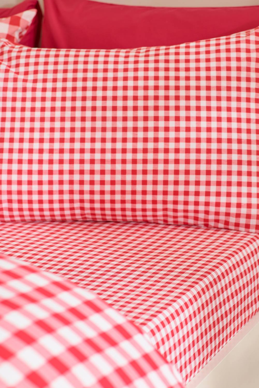 Catherine Lansfield 'Bamford Gingham Check' Fitted Sheet in Red