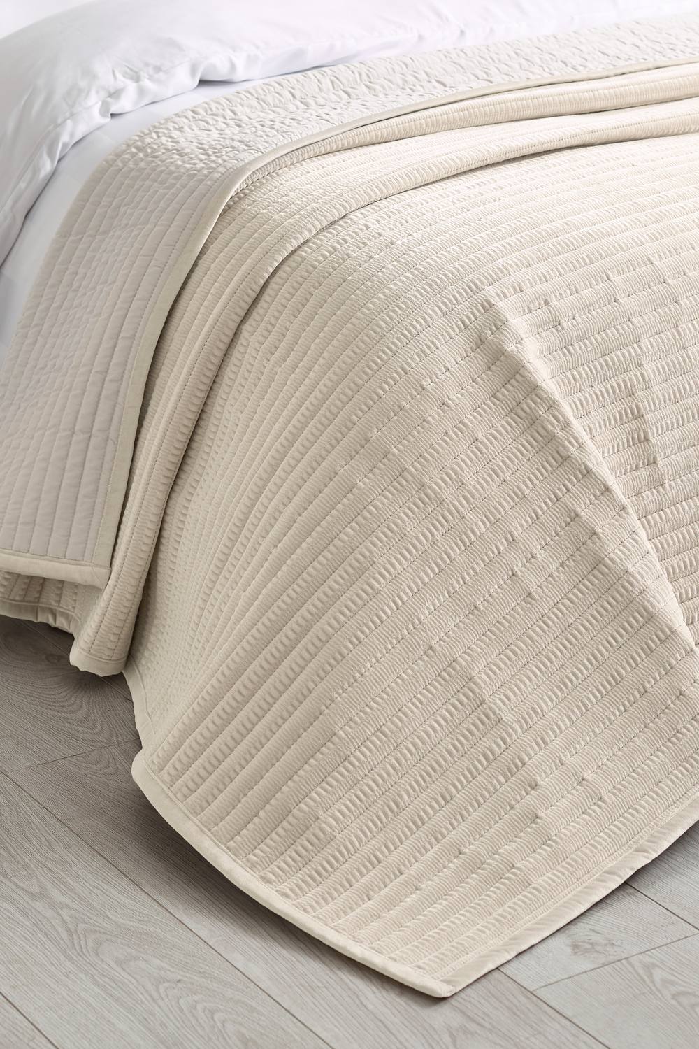 Catherine Lansfield 'Velvet Pinsonic' Quilted Bedspread in Natural