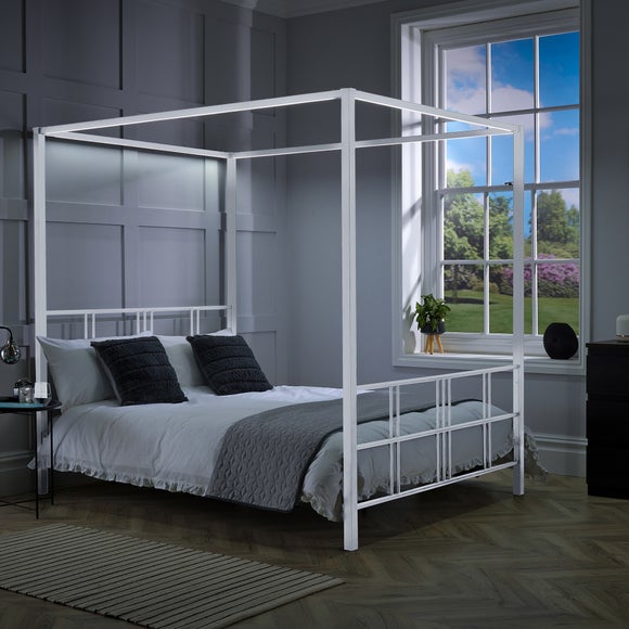 X Rocker Living Fern 4 Poster Bed with LED Lights