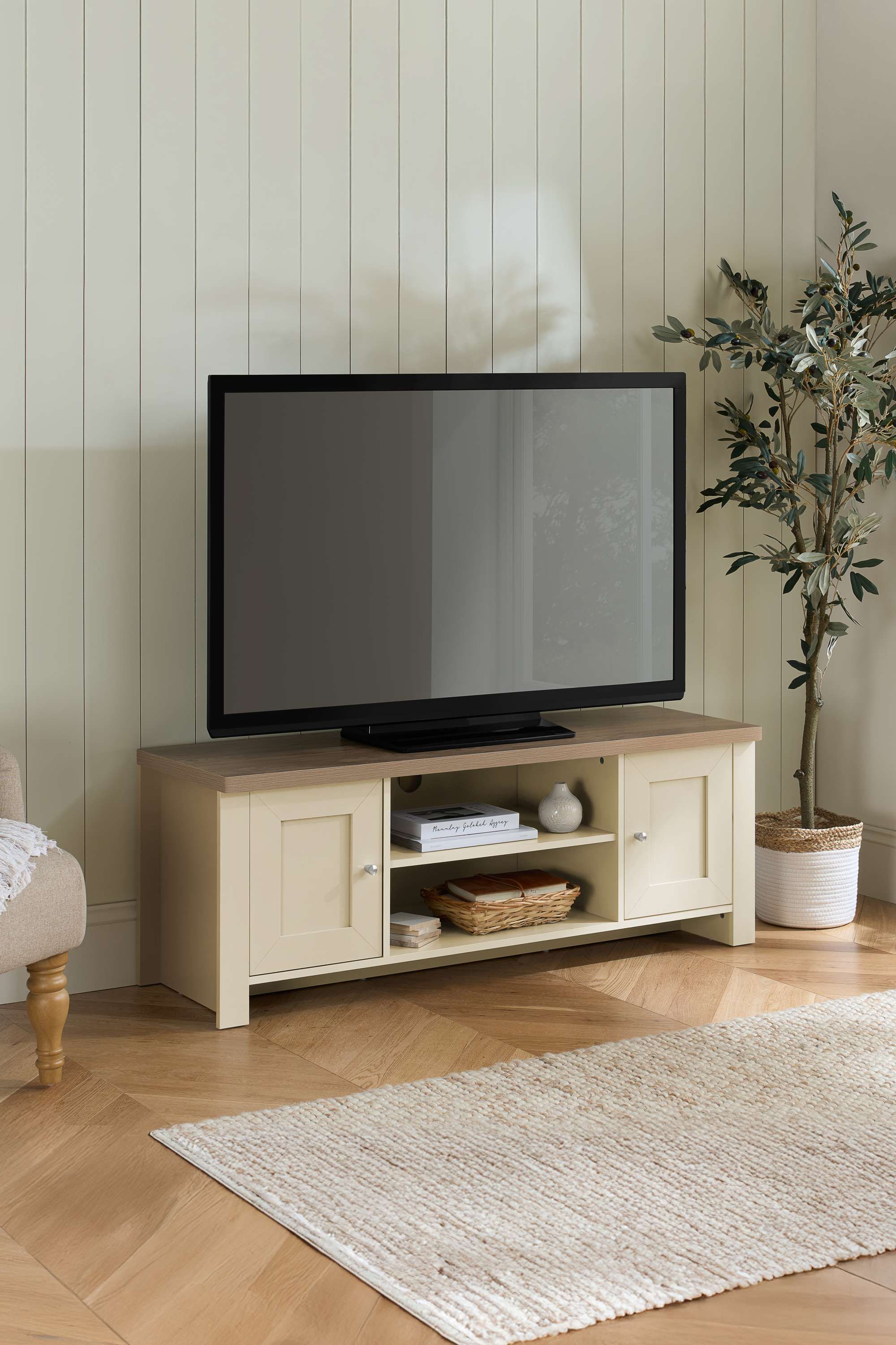 Birlea TV Unit Blue Oak Highgate Large Entertainment Navy Farmhouse Shabby Chic in Cream