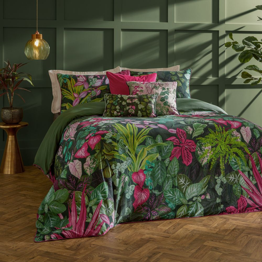Paoletti Veadeiros Exotic Floral Duvet Cover Set in Pink