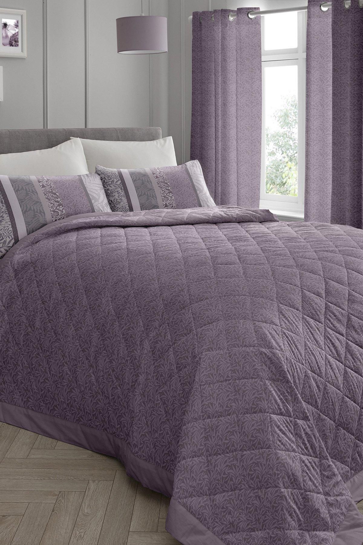 Dreams & Drapes 'Hanworth' Modern Leaves & Fauna Striped Duvet Cover Set in Lavender
