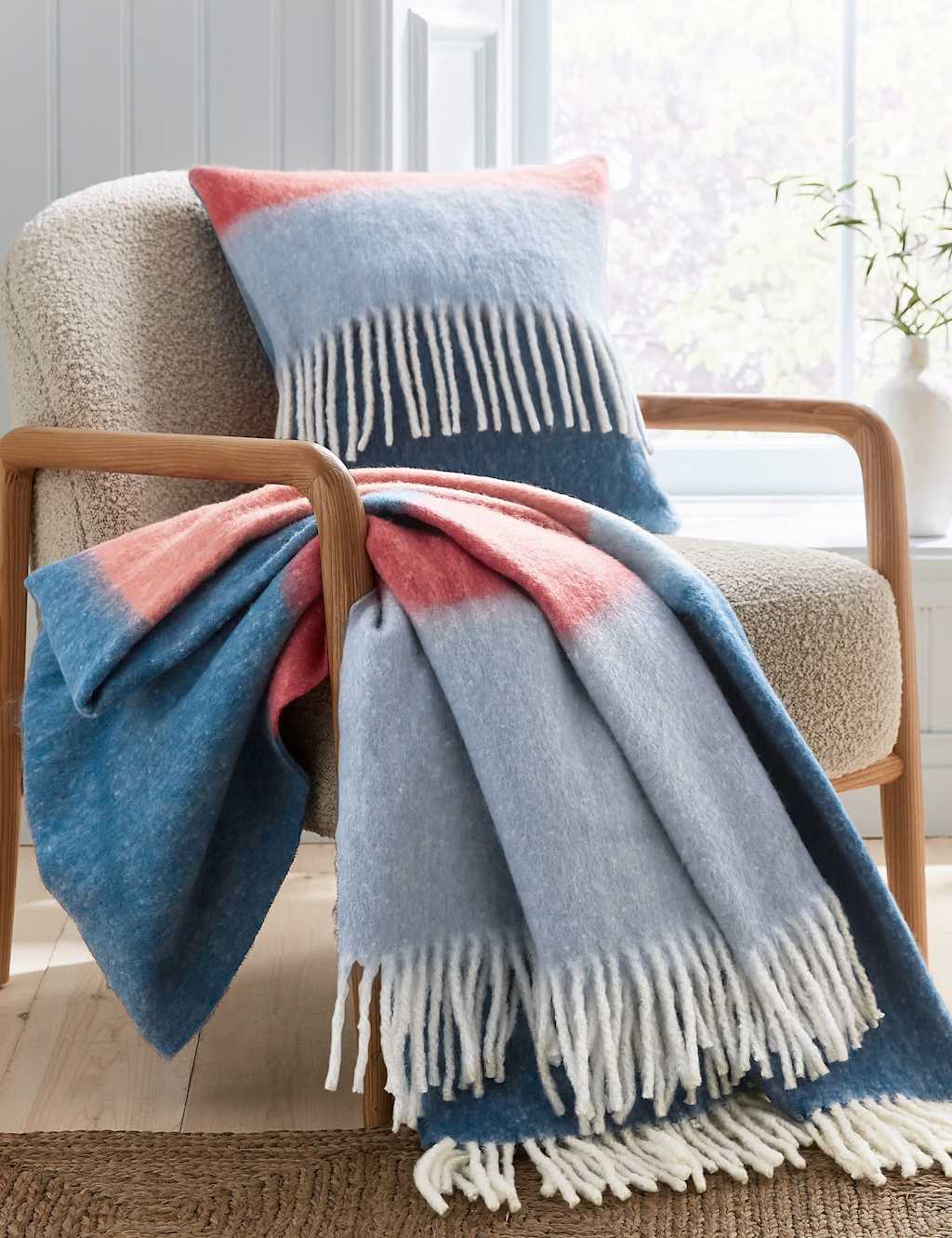 LAND & SHORE Landscape Cushion Blue Mix