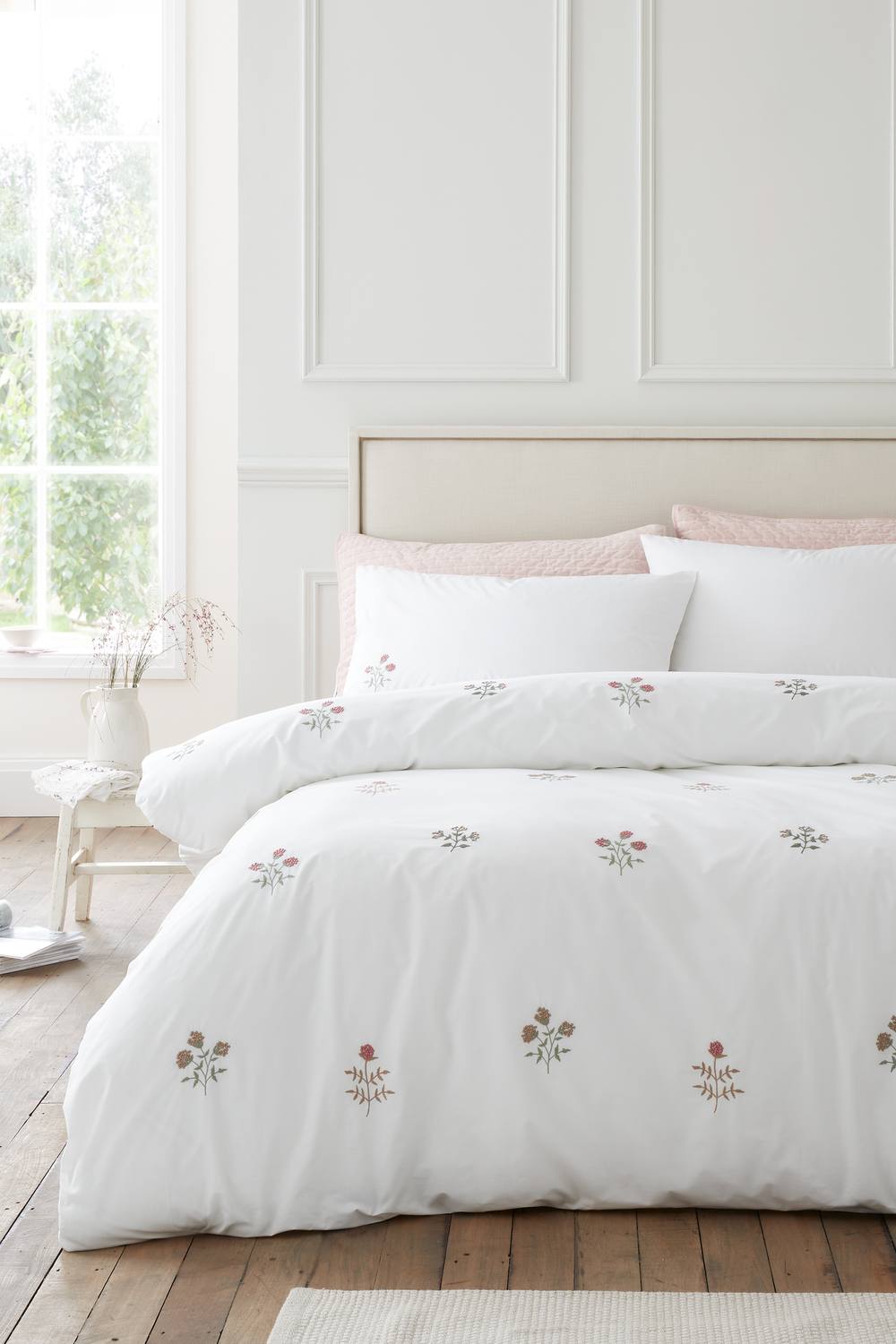 Bianca Adeline Floral Embroidered 200 Thread Count Cotton Duvet Cover Set in White