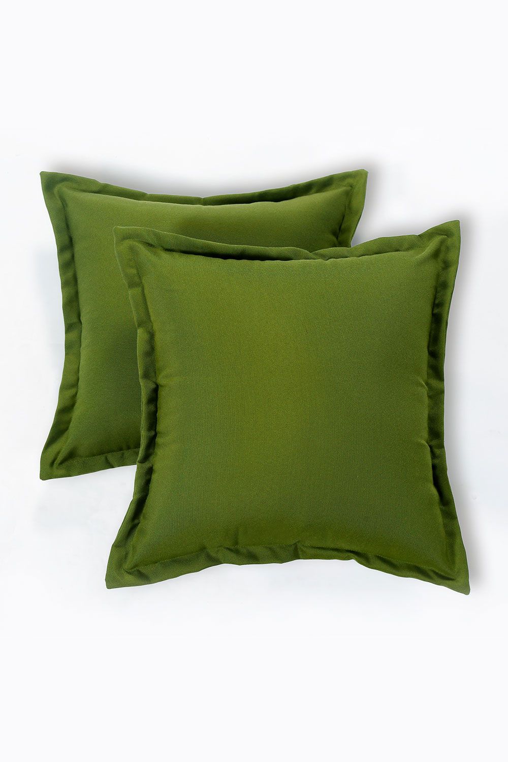 Homescapes Luxury Waterproof Plain Outdoor Cushion 45 x 45 cm, Set of 2 in Green