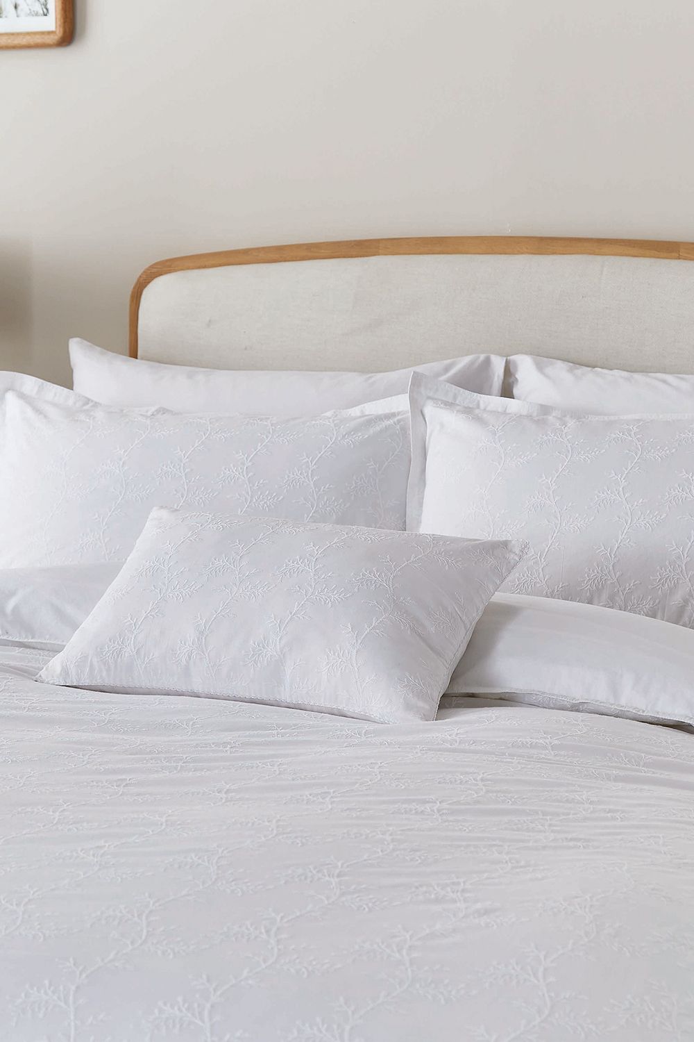 Murmur 'Bea' Cotton Embroidered Duvet Cover Set in White 2