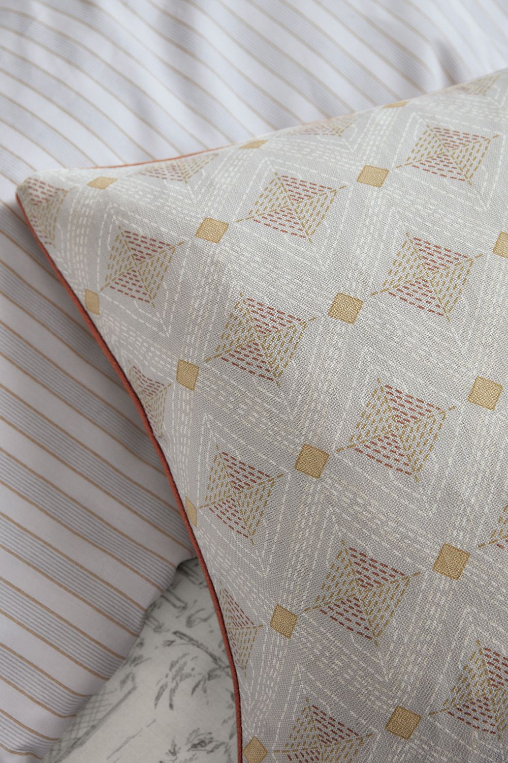 Helena Springfield 'Emeline/ Kalina' Cushion in Grey 3