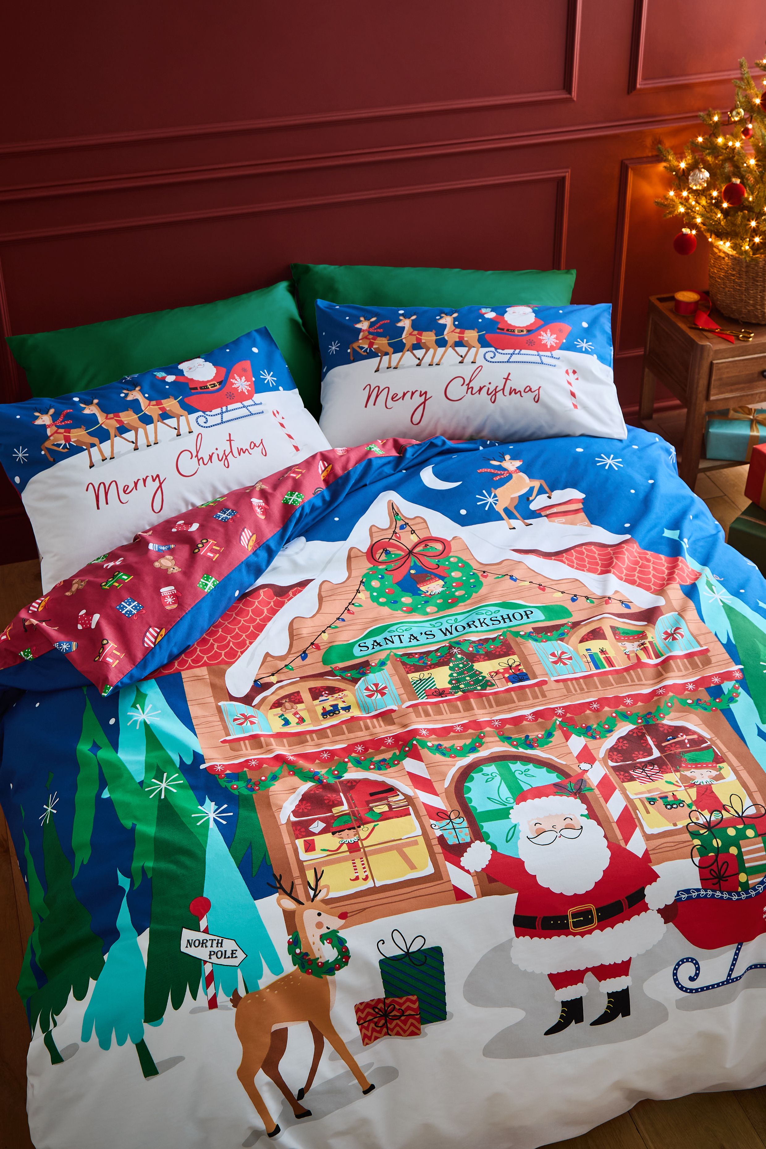 Catherine Lansfield 'Christmas Santa's Workshop' Reversible Duvet Cover Set in Navy