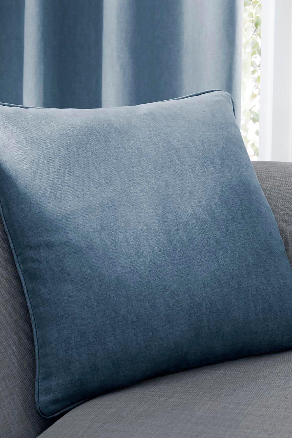 Fusion 'Sorbonne' Luxury Plain Dyed Filled Cushion 100% Cotton in Light Blue