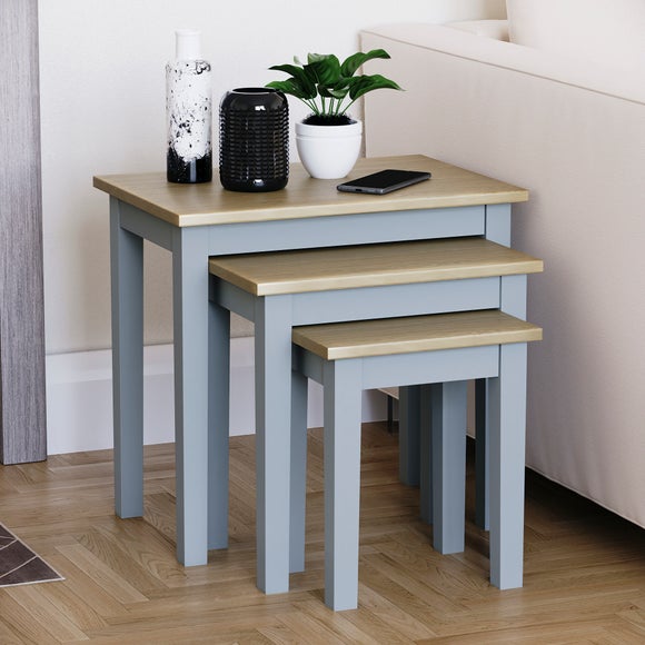 Yorkshire Nest of 3 Tables