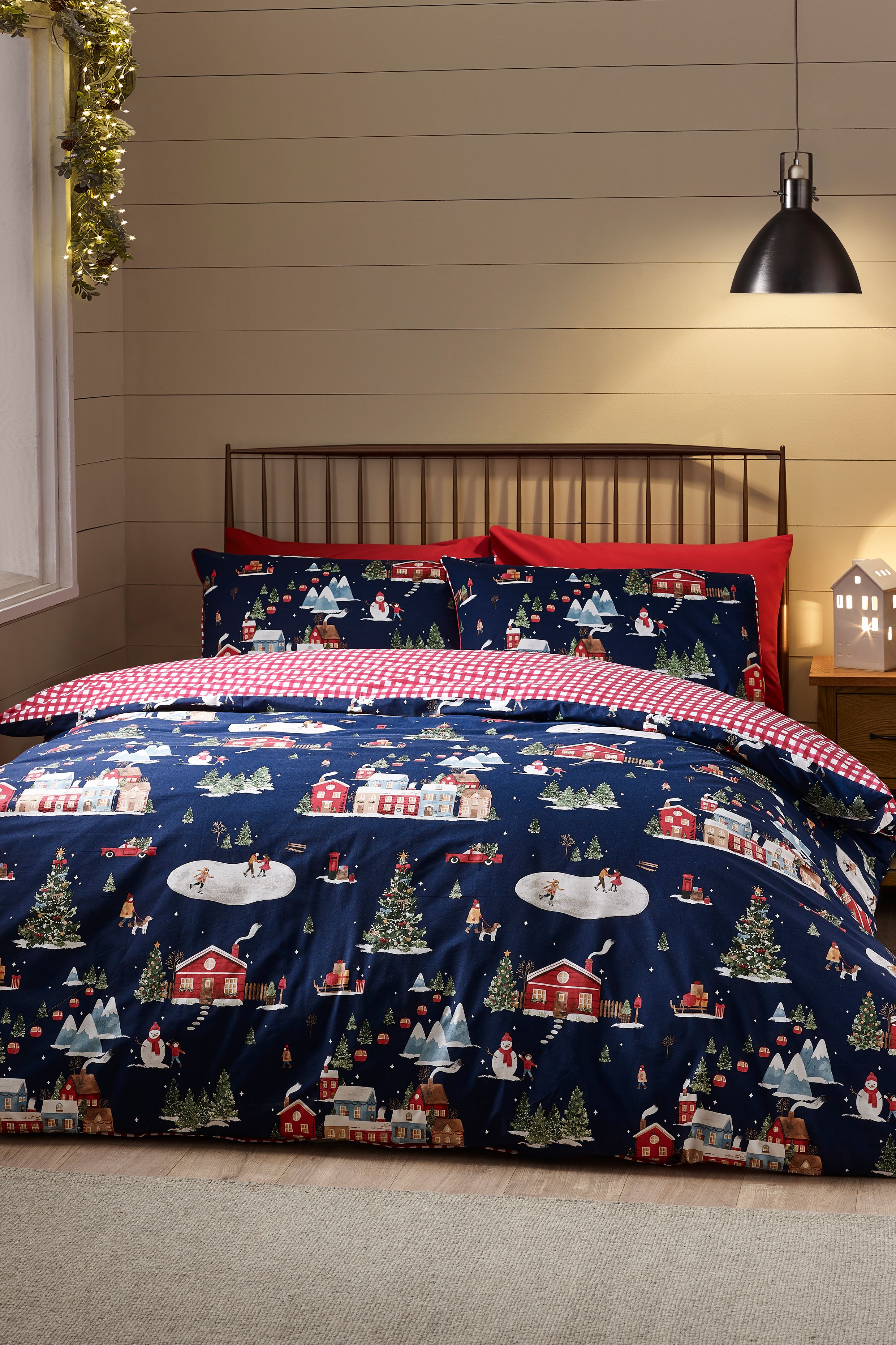 Catherine Lansfield 'Christmas Ski Village' Reversible Duvet Cover Set in Blue