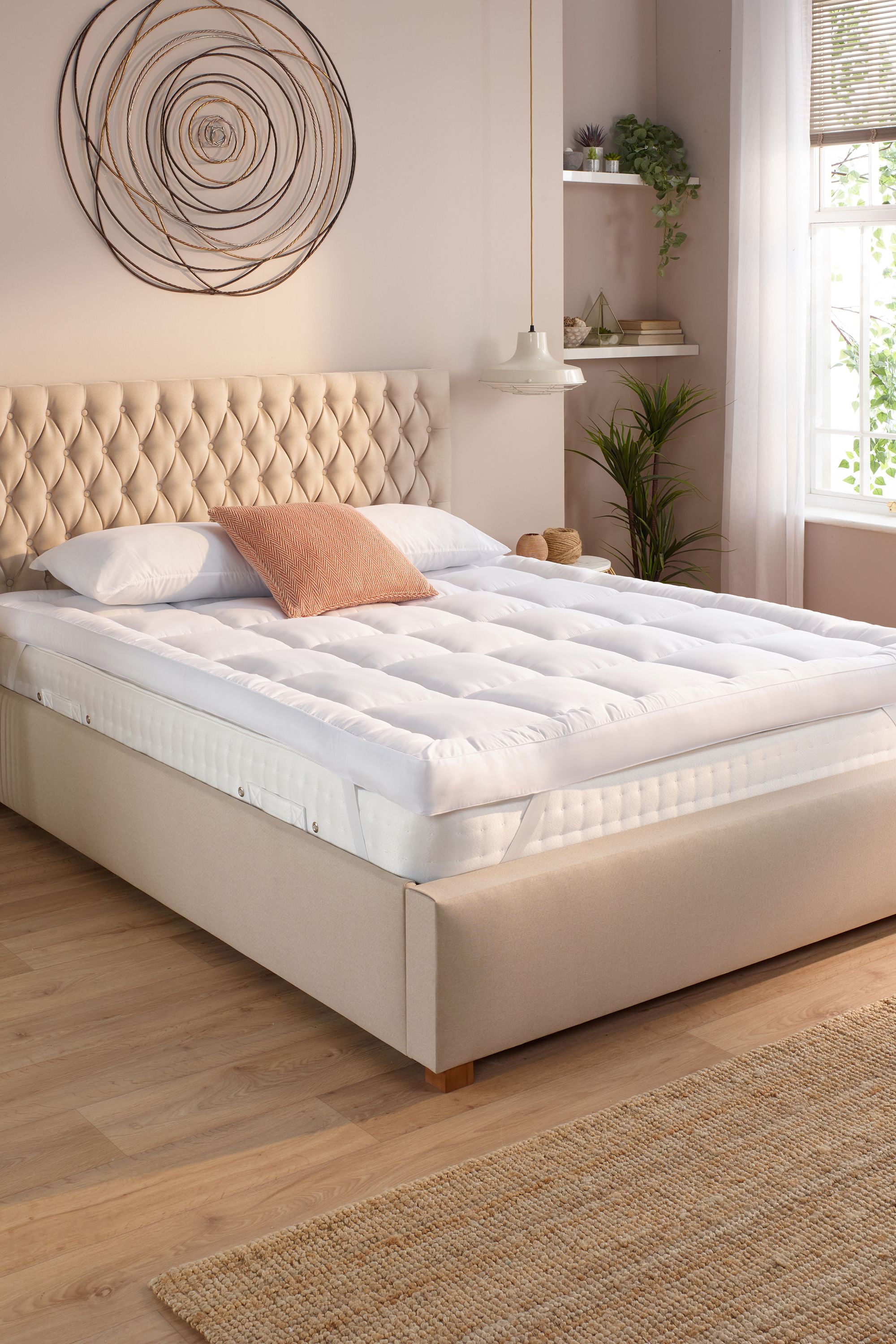 Slumberdown 4 Inch Extra Deep Ultra Soft Mattress Topper - Breathable Temperature Regulating Comfort in White