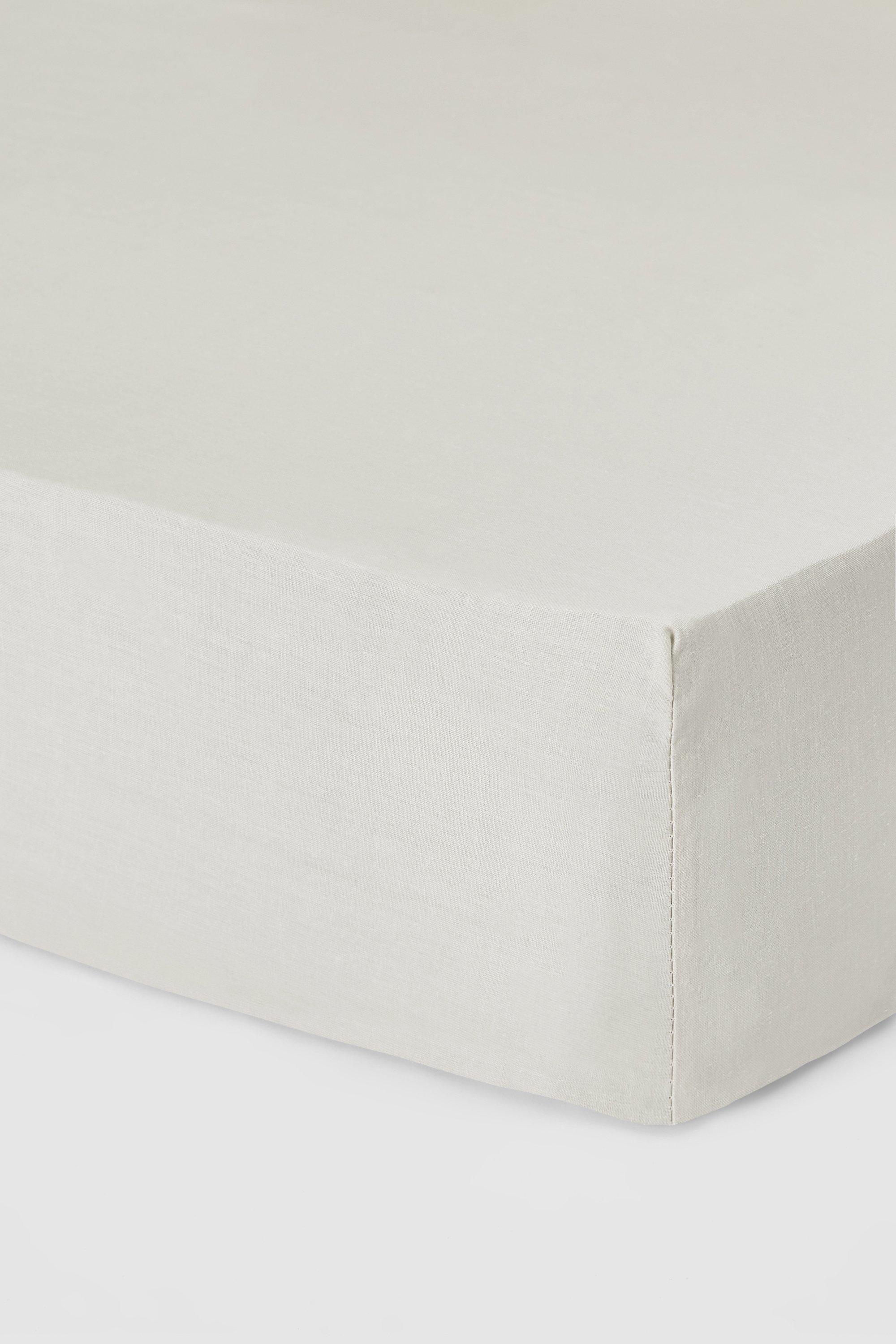 Easy Care Super King Fitted Sheet