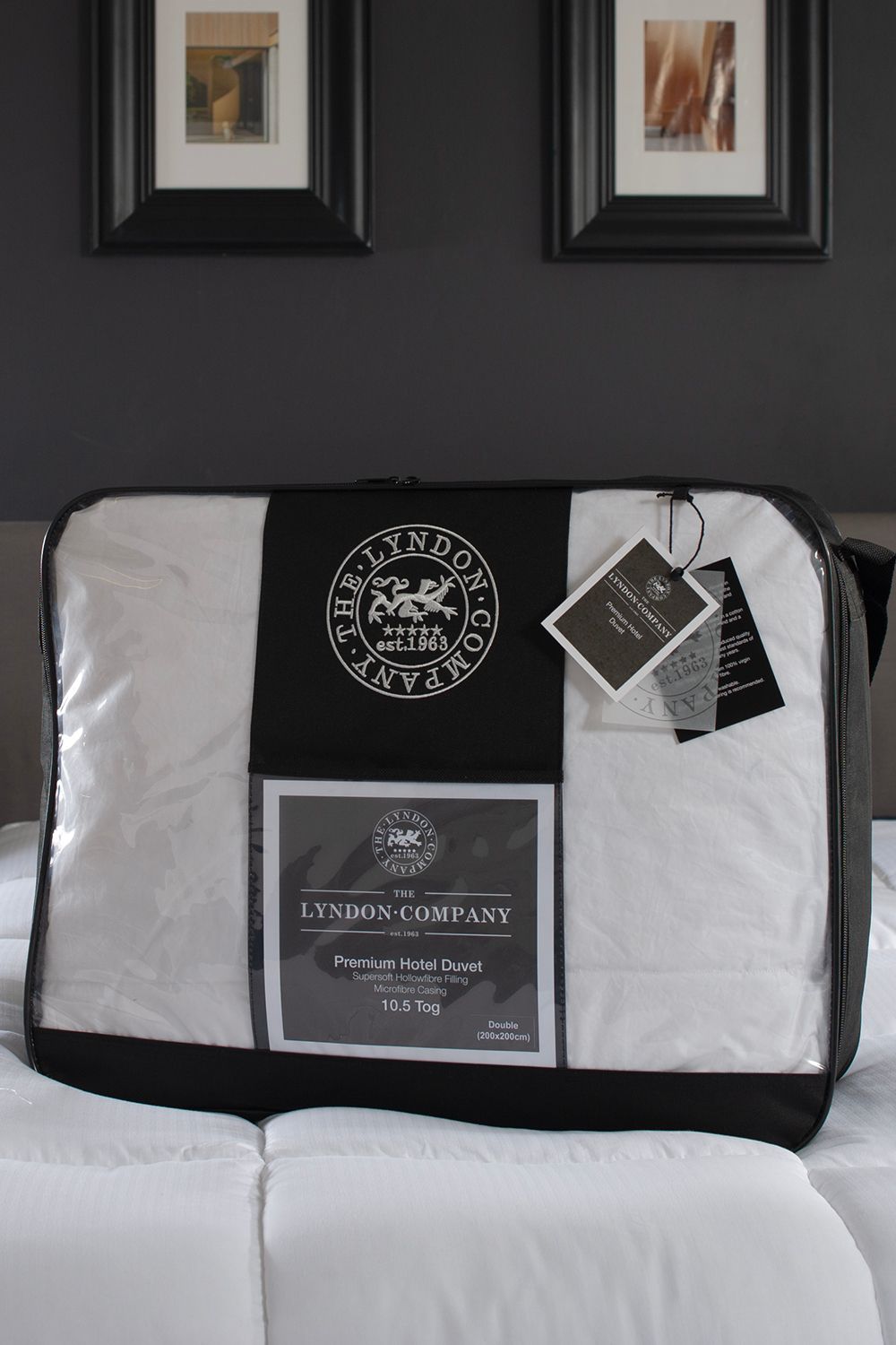 The Lyndon Company Hotel Premium Soft Touch 10.5 Tog All Year Round Duvet in White