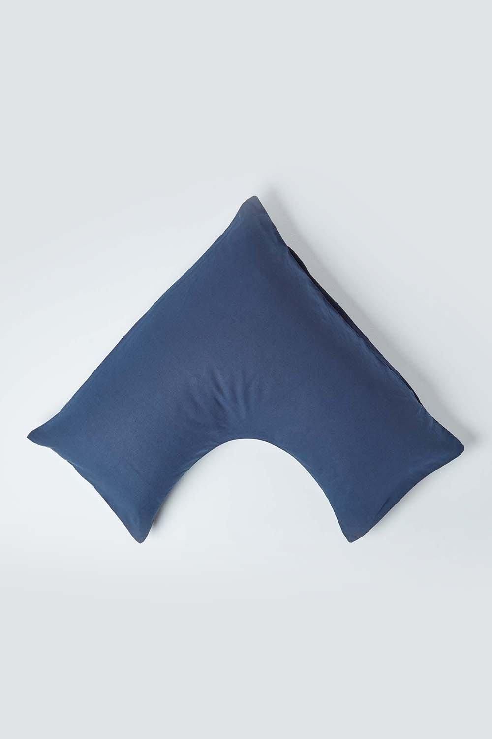 Homescapes Linen V Shaped Pillowcase in Navy
