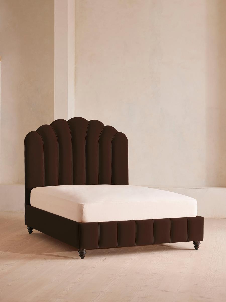 Manette Bed, Emperor, Velvet, Chocolate