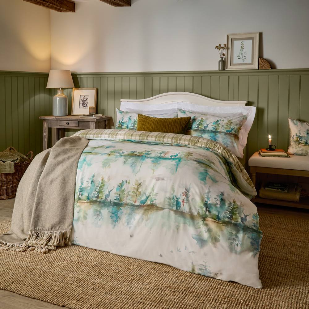 Voyage Maison Wilderness 100% Cotton Duvet Cover Set in Green