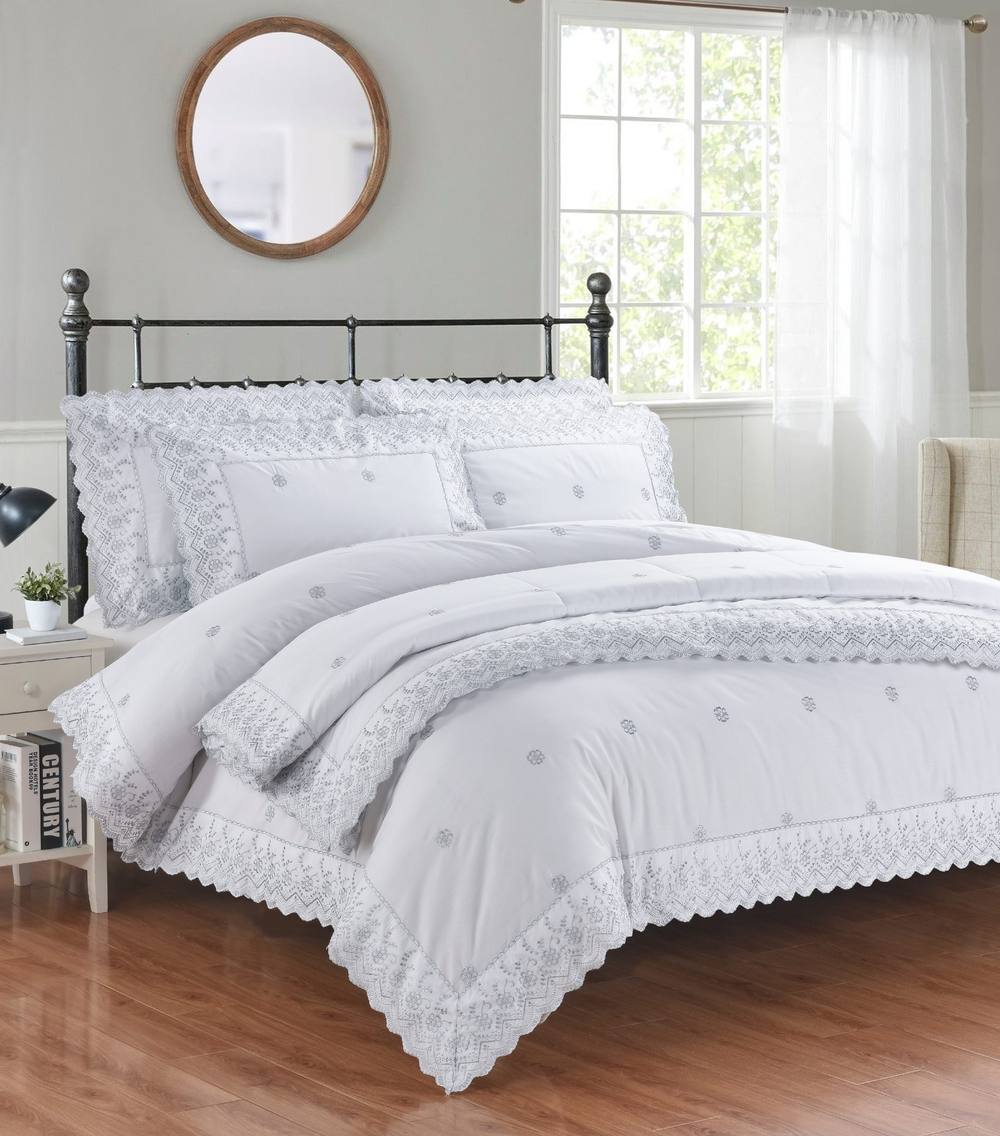 Rapport Home Gabrielle Embroidered Polyester Floral Duvet Cover Set with Pillowcase in Silver