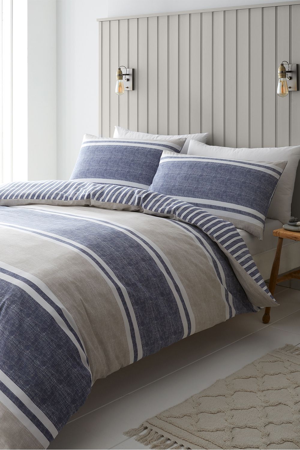 Catherine Lansfield 'Textured Banded Stripe' Duvet Cover Set in Blue