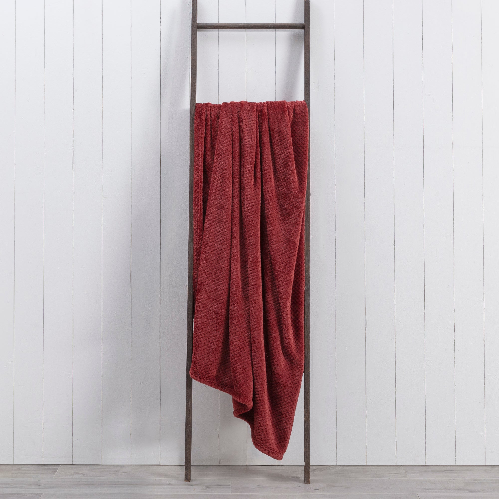 Evan 200cm x 200cm Throw Red