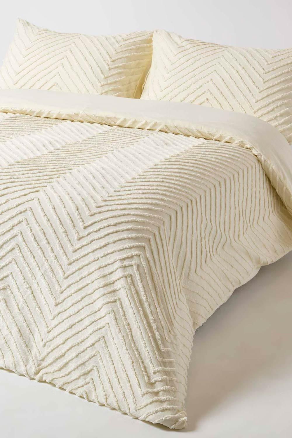 Homescapes Off White Cotton Tufted Duvet Cover Set