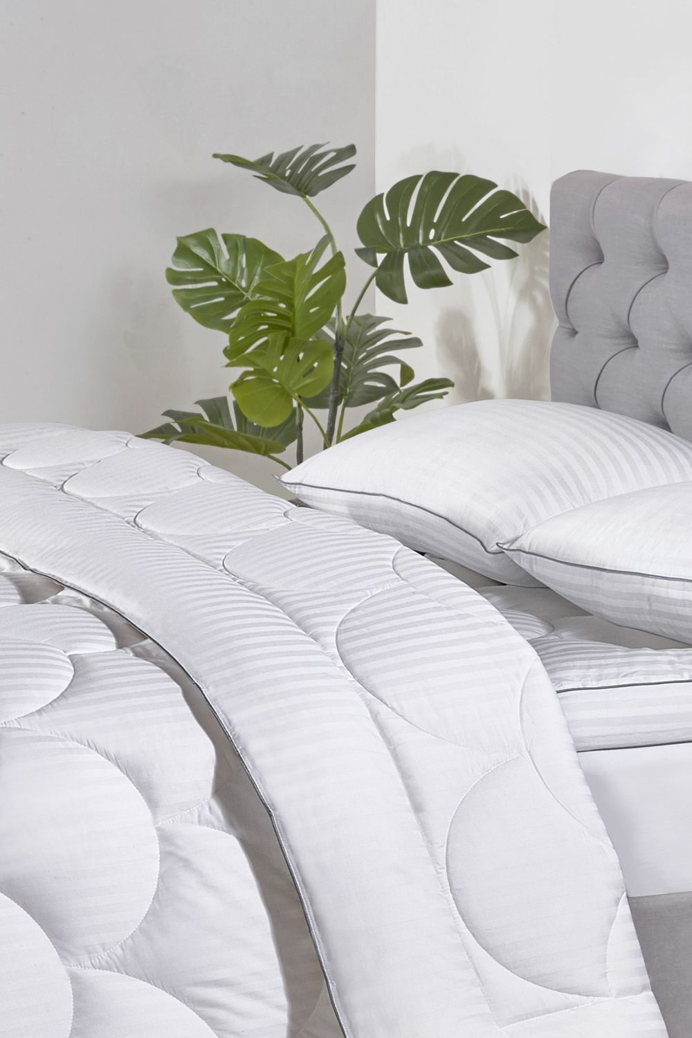 BHS 5 Star Hotel Collection 10.5 Tog Australian Wool Duvet in White