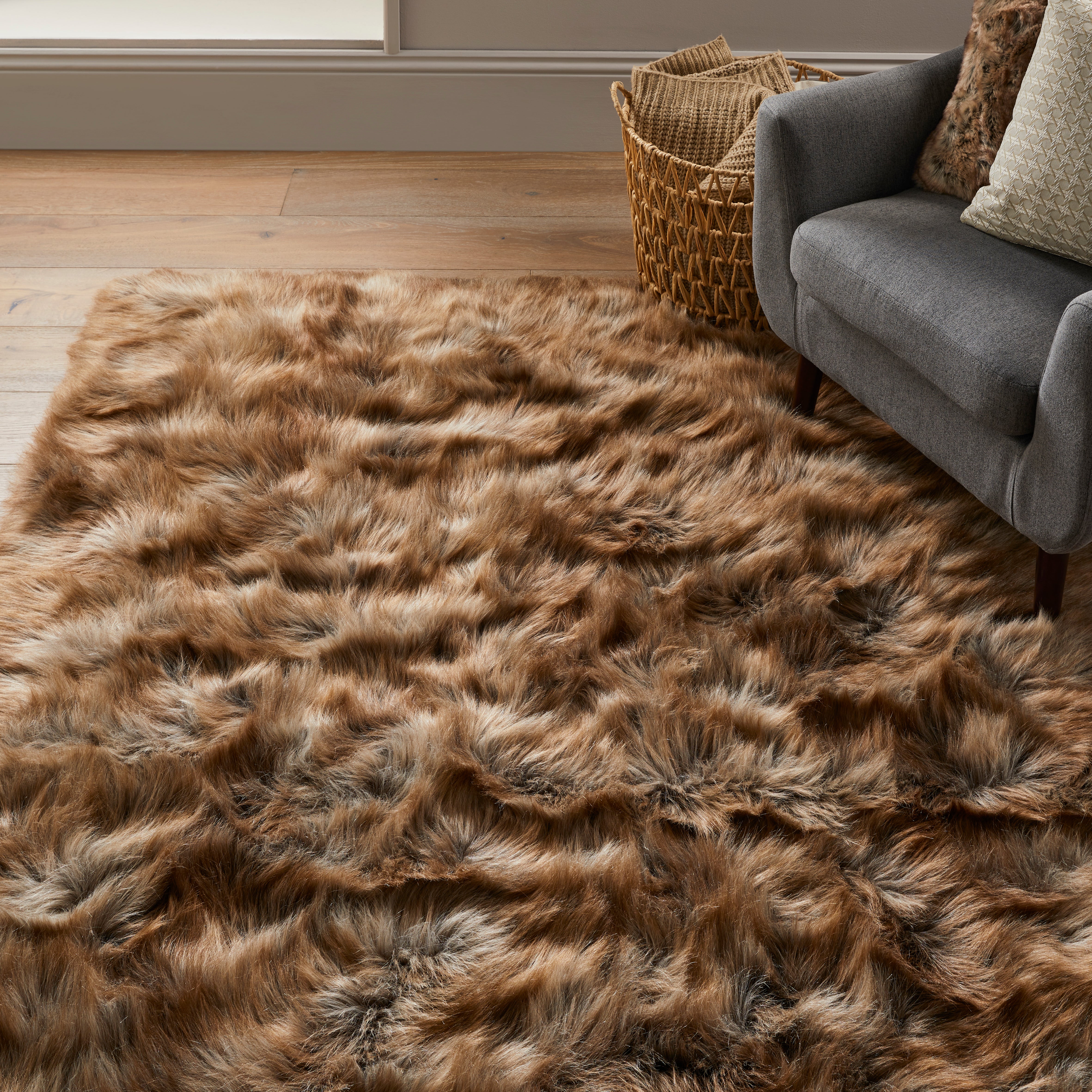 Siberia Faux Sheepskin Rug Siberia Brown