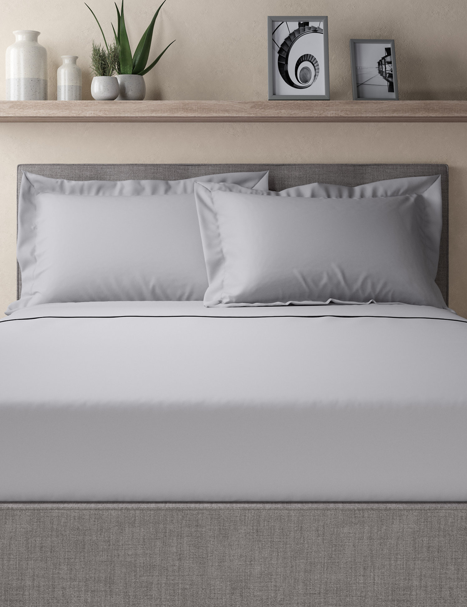 M&S Egyptian Cotton 400 Thread Count Oxford Pillowcase