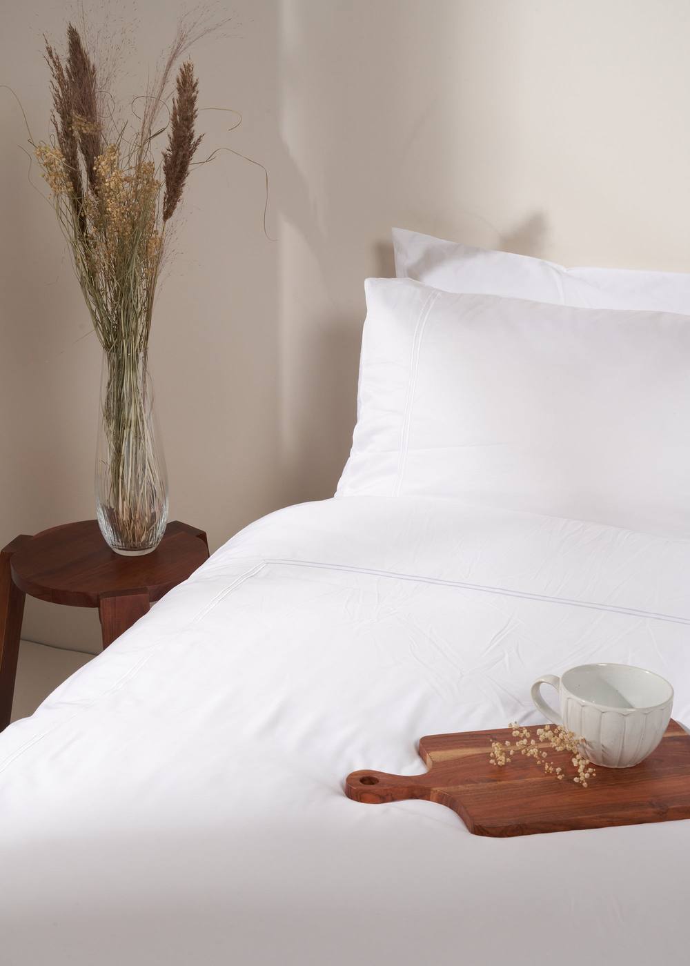 Truly Set of 2 White Satin Stitch Bamboo Pillowcases
